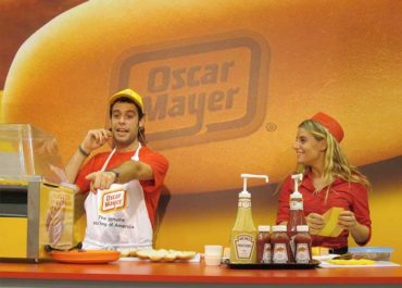 OSCAR MAYER. GENUINE HOT DOG